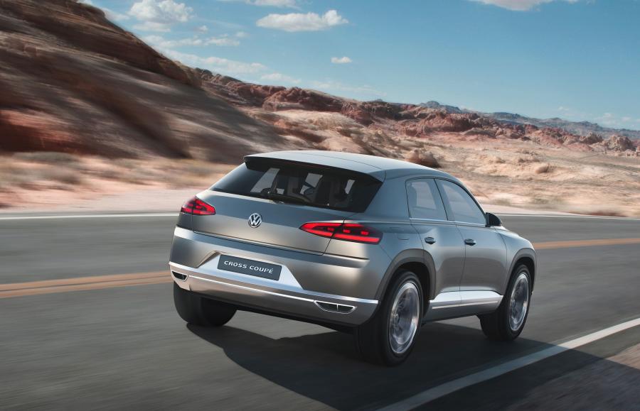  Volkswagen Cross Coupe Concept 2011 года  (фото 5 из 22)
